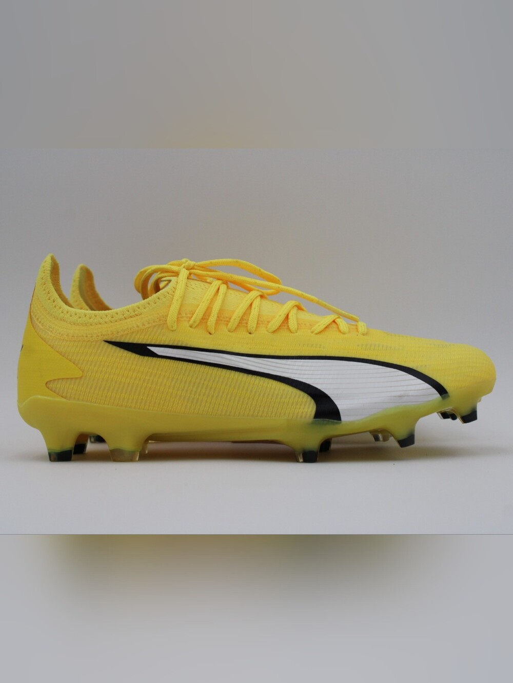 PUMA Ultra Ultimate FG/AG Soccer Cleats Yellow Women's Size 8 107507-04